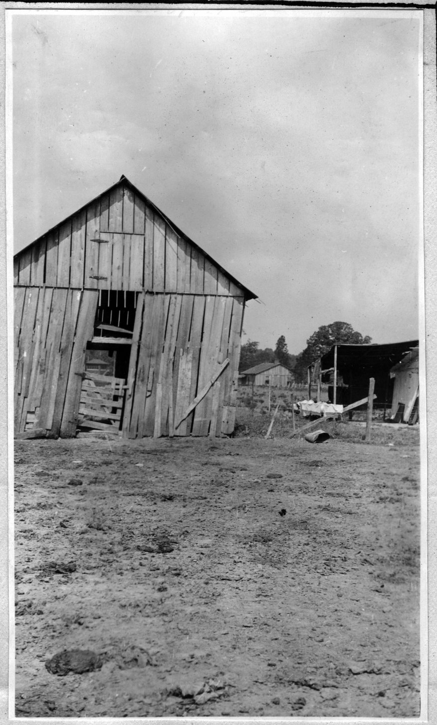 084~W. E. Norton Barn Aug 1920-1921.jpg